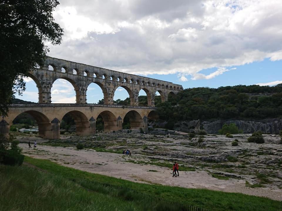 Lou Meinado Saint-Martin-de-Crau Luaran gambar